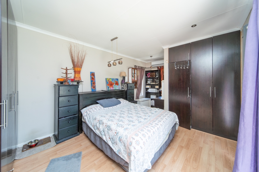 4 Bedroom Property for Sale in Beacon Bay Eastern Cape